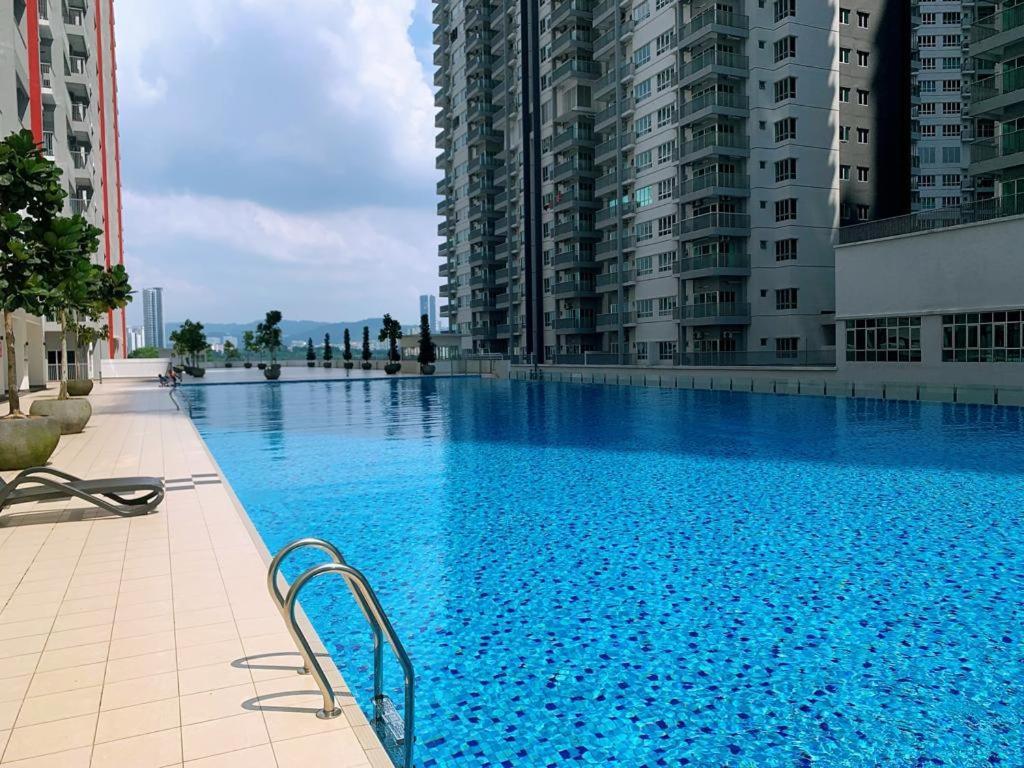 Corner Kl Pool View Rc Residence Kuala Lumpur Exterior photo